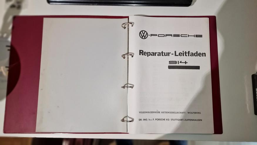 Bild 3: Kompletter Satz originaler Werkswerkstatthandbücher für Porsche 914/914-6