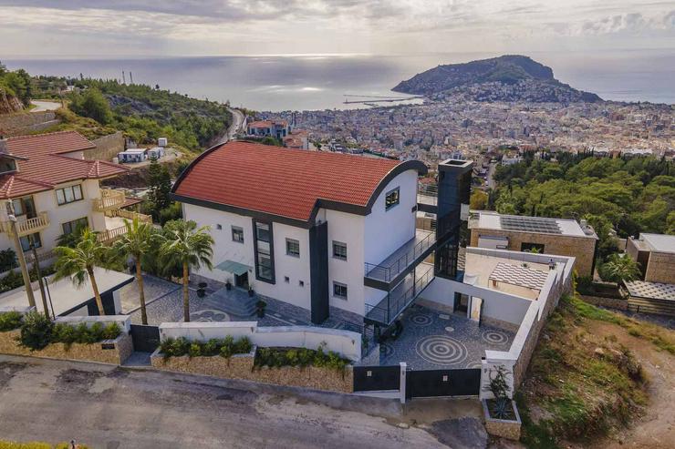 1126 Luxusvilla in Bektas, Alanya, 11 Zimmer