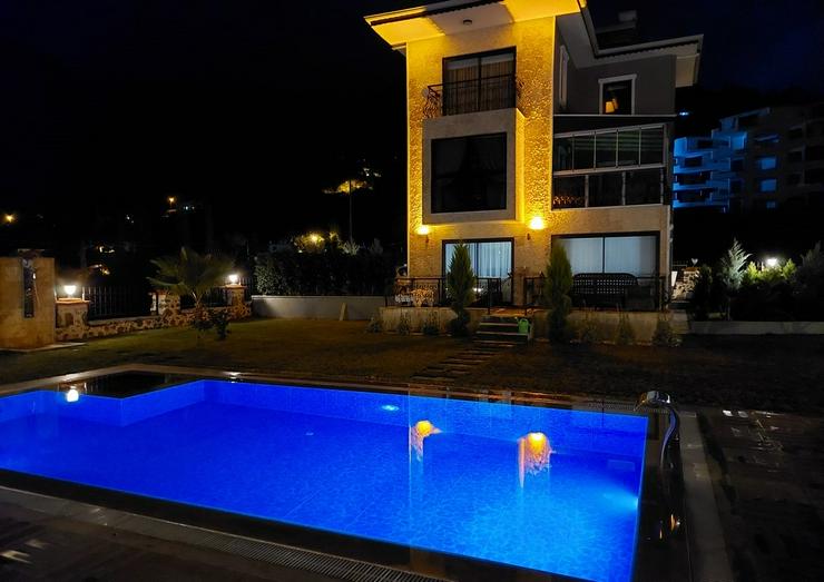 1044 🌟🏡 Exklusive Luxusvilla mit Meerblick in Mahmutlar, Alanya! Preis reduziert 