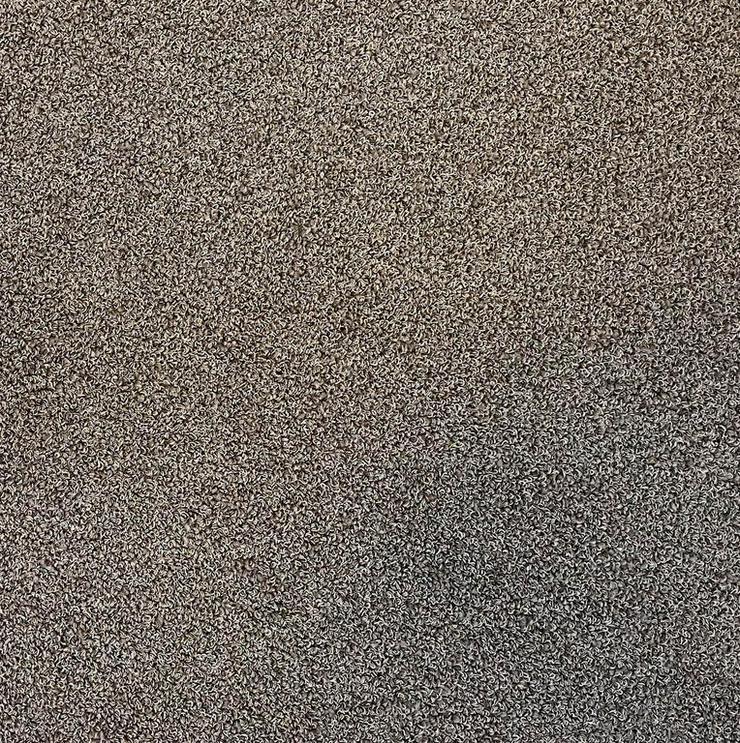 Bild 13: Schöne blaue mittelhohe Florteppichfliesen von Interface €5,00