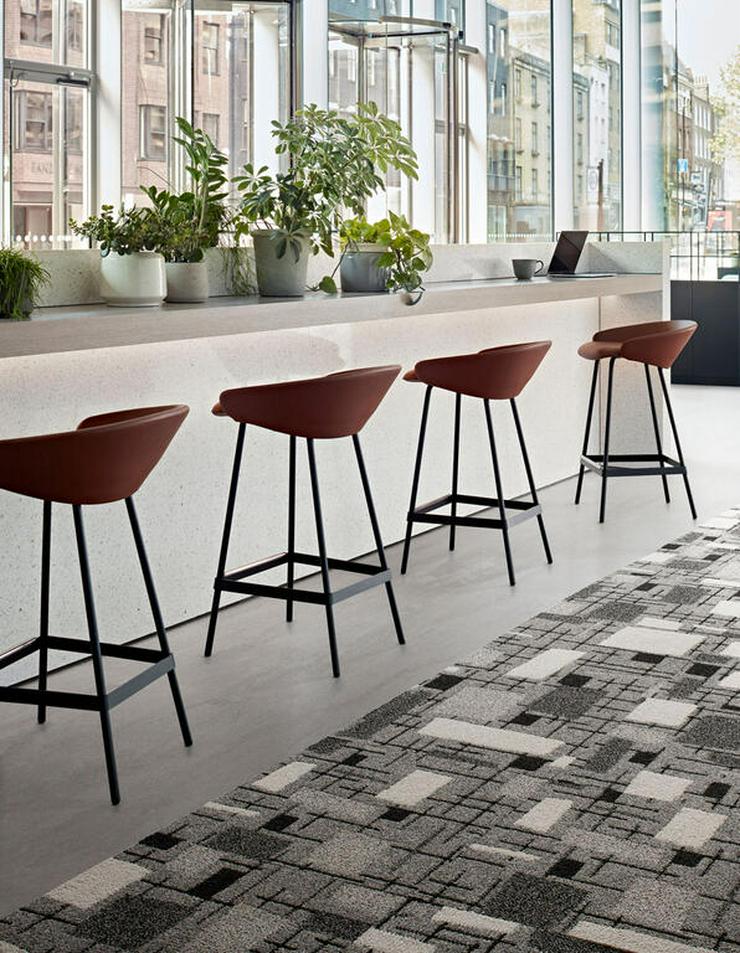 Wunderschöne Design-Teppichfliesen von Interface jetzt für 7,50 € - Teppiche - Bild 1
