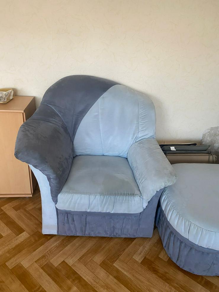 Bild 2: Große Schlafsofa mit Sessel türkis Blau