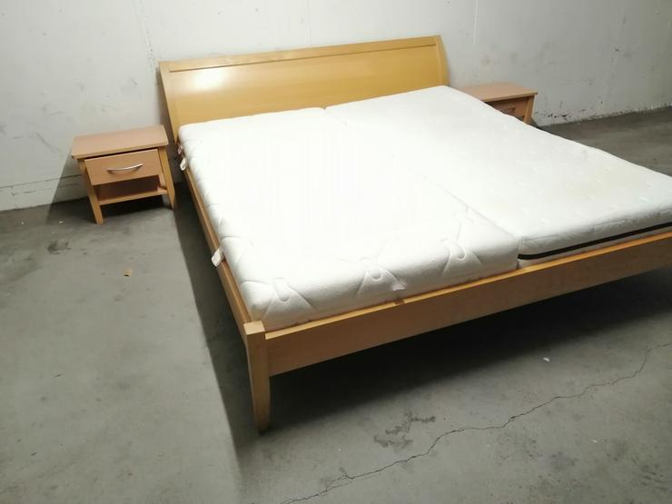 Bett von Schlaraffia Vollholz Massiv 180 x 200 cm 2 Lattenrost 2 Matratze 2 Nachtischen