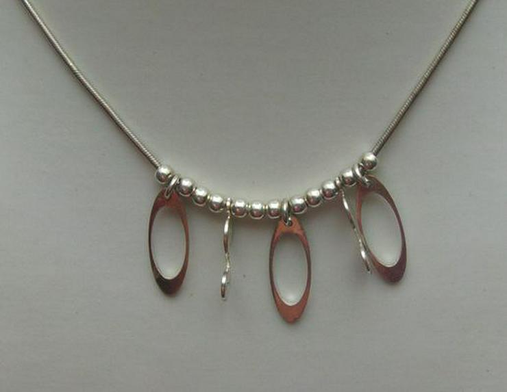 Collier-Kette mit außergewöhnlichen Silberanhängern, 925 Silber