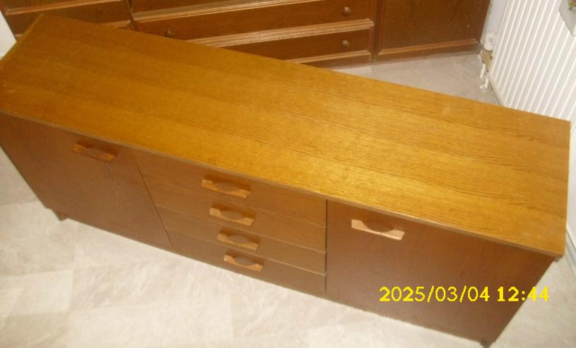 Bild 4: 1x Flur-Garderoben Schrank und 1x Long Sideboard in Nussbaumfarbe