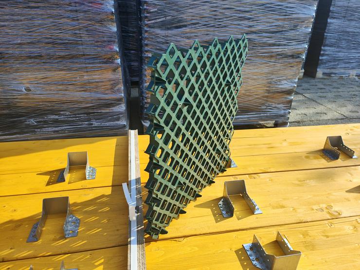 Bild 9: Gartenmatten zur Bodenstabilisierung: Paddockplatten, Rasengitter & Rasenwaben 7,99 EUR/m2