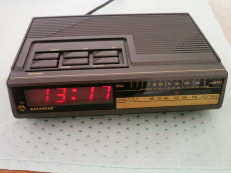 RETRO RADIOWECKER VON 1988