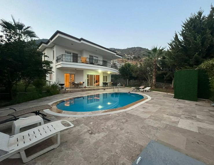 1065- 🌟 Traumhafte 4 Zi. Villa in Oba, Alanya -  🌟 - Ferienhaus Türkei - Bild 1