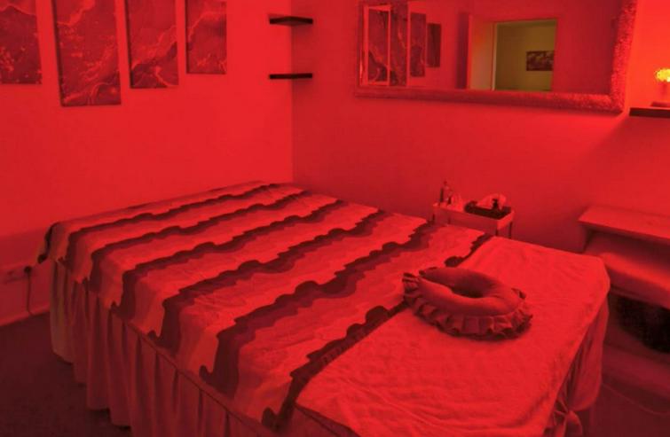 Bild 4: Neue Masseurin bei TCM Grevenbroich