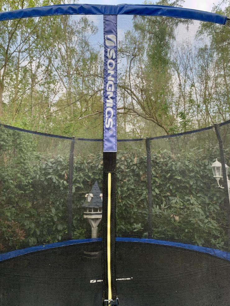 Bild 8: Songmics Trampolin 2 Jahre  B366 cm H270cm mit Bodenanker guter Zustand
