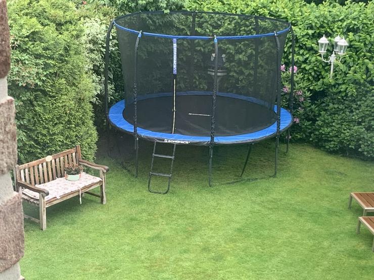 Bild 3: Songmics Trampolin 2 Jahre  B366 cm H270cm mit Bodenanker guter Zustand