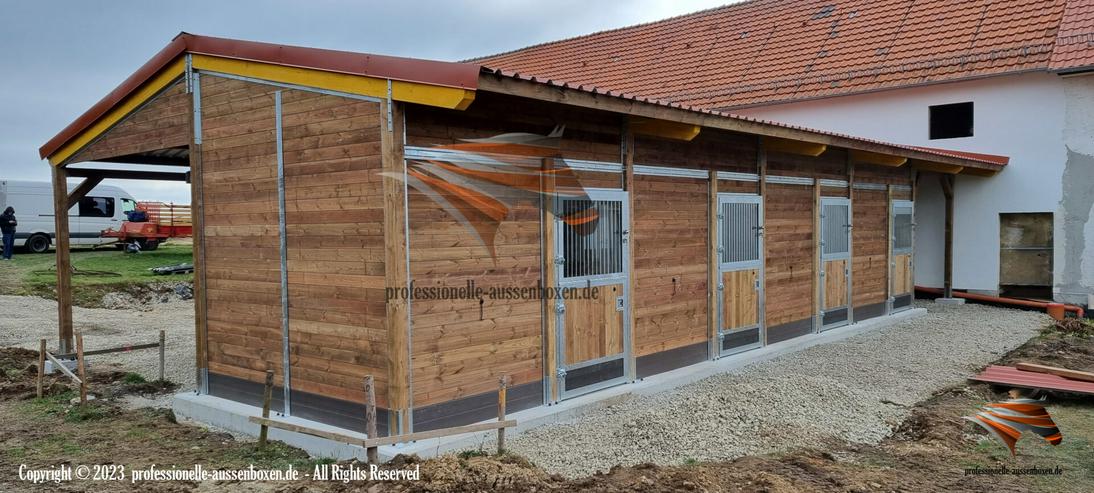 Bild 12: Pferdebox & Pferdestall bauen Top-Qualität Außenstall und Stallungen, Offenstall & Weidehütten