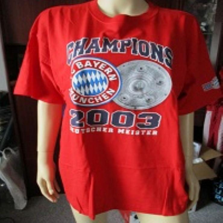 Bild 7: Fan T-shirts