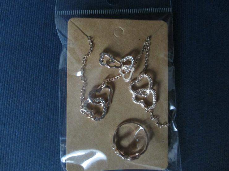 Bild 2: Schmuck Sets