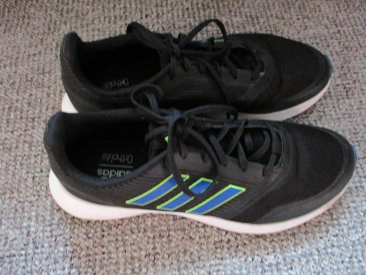 Bild 12: Herrn Schuhe