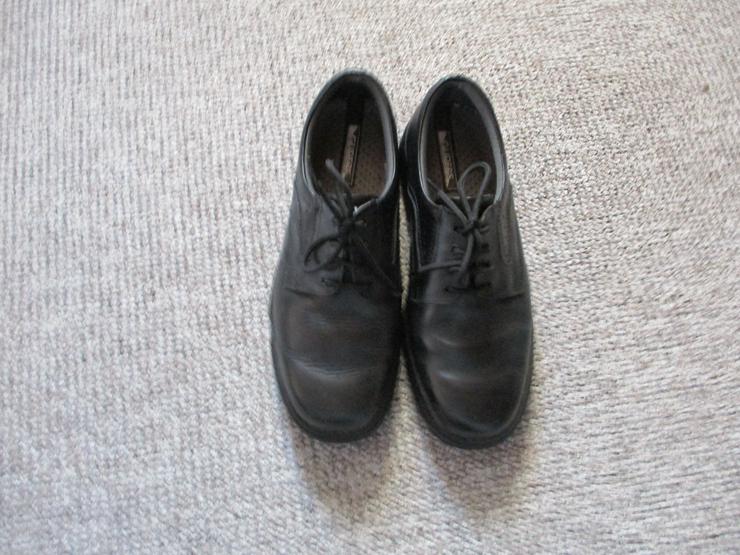 Bild 4: Herrn Schuhe