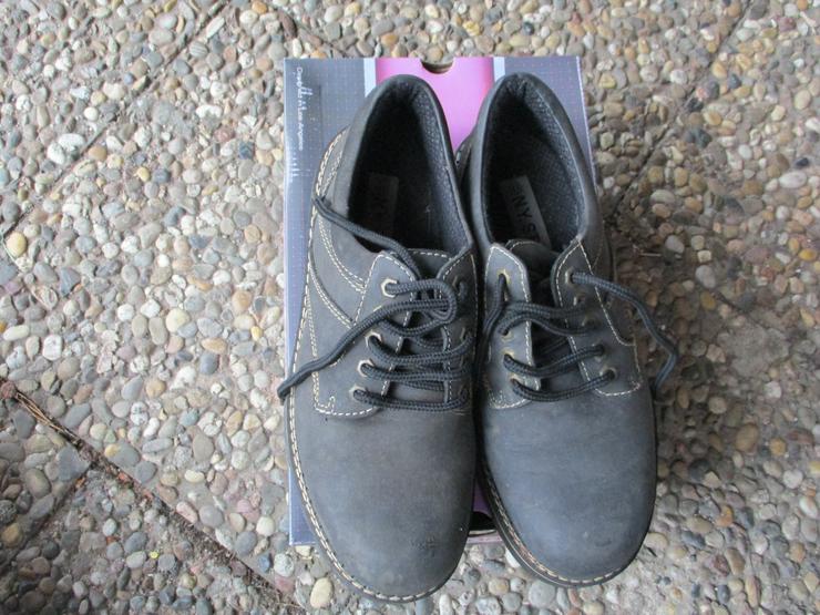 Bild 9: Herrn Schuhe
