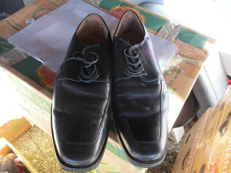 Bild 5: Herrn Schuhe