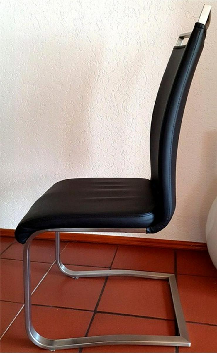 Bild 2: 4 Schwingstühle mit Griffleiste