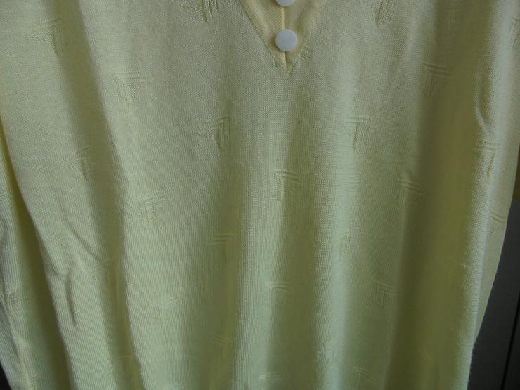 Bild 4: Damen Pullover gelb gemustert Gr. L V- Ausschnitt m 4 Knöpfen v. Aspa