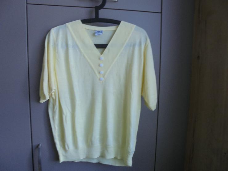 Damen Pullover gelb gemustert Gr. L V- Ausschnitt m 4 Knöpfen v. Aspa