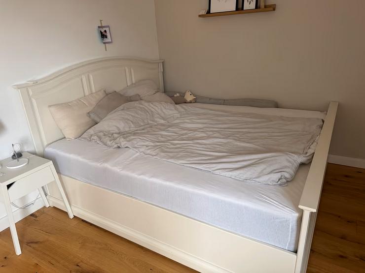 Ikea Birkeland Bettgestell (180x200)Farbe Creme Weiß