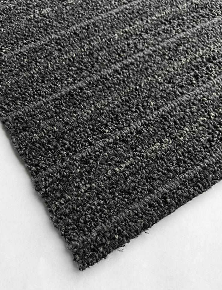 Bild 8: Near & Far Interface Teppichfliesen 50cm x 50cm in 10 Farben
