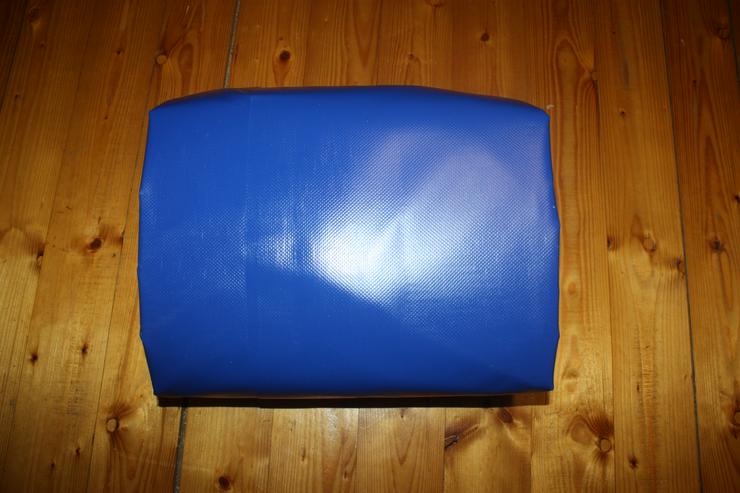Bild 2: Blau   8,60m x 2,50m
