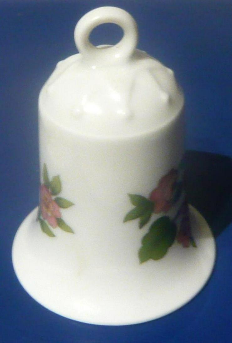 Bild 4: Hutschenreuther Porzellan Sammelglocke mit Blumenmotiv