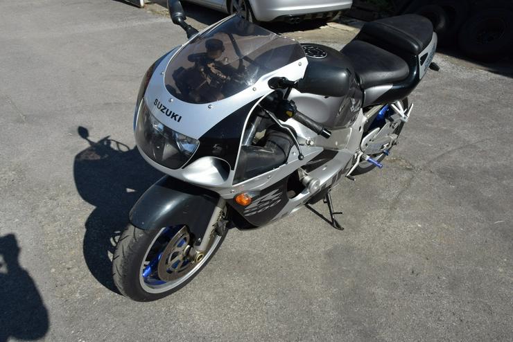Bild 3: Suzuki GSX-R 600 BOS Carbon Sportauspuff Motorradständer Soziusab