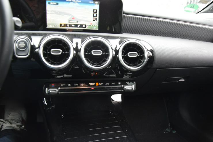 Bild 12: Mercedes-Benz CLA 250 Shooting Brake CLA 250 e Edition Progressive Automatik Kamera Klima Navi Tempomat Teilleder