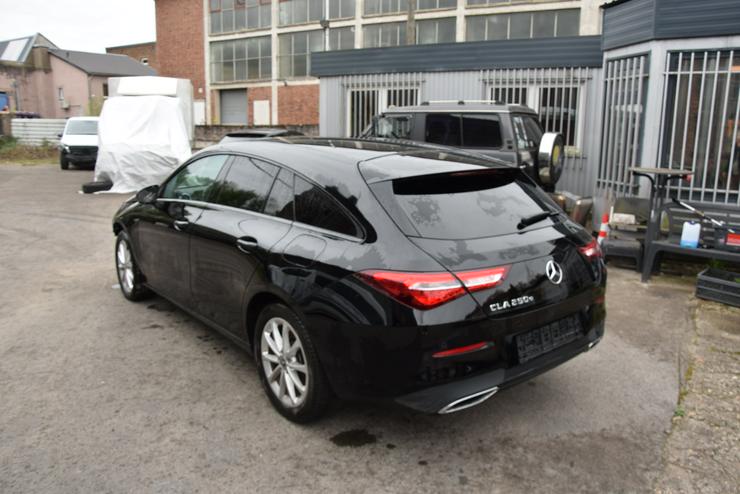 Mercedes-Benz CLA 250 Shooting Brake CLA 250 e Edition Progressive Automatik Kamera Klima Navi Tempomat Teilleder