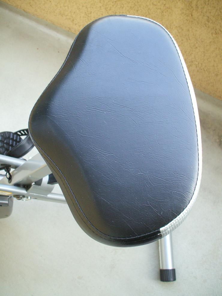 Bild 8: Klappbarer Heimtrainer mit Magnetbremssystem & Handpulsmessung *neuwertig*