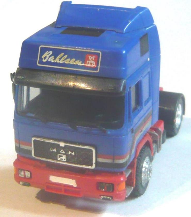Bild 8: Herpa 1:87 2 LKW MAN F2000 Zugmaschine MB SK1850 Glastransporter