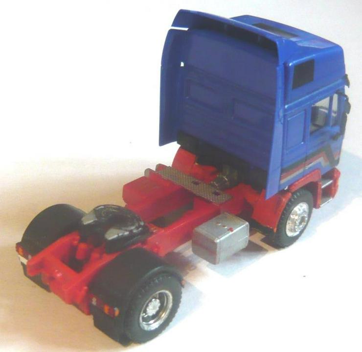 Bild 9: Herpa 1:87 2 LKW MAN F2000 Zugmaschine MB SK1850 Glastransporter