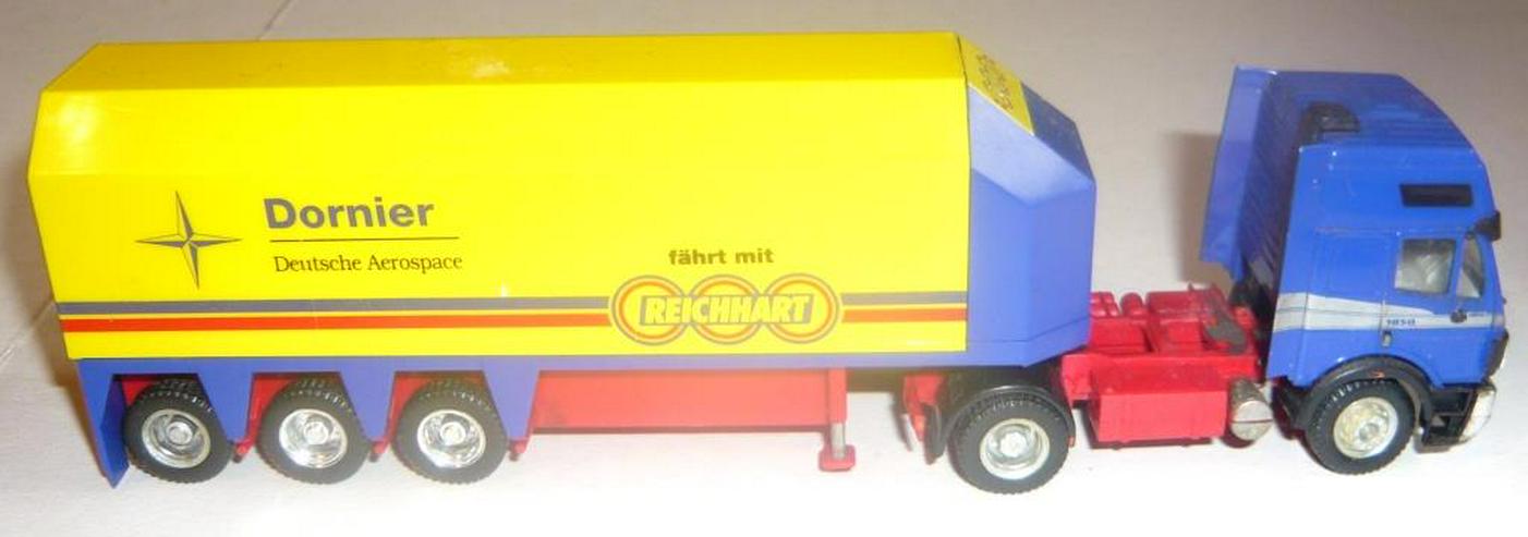 Bild 2: Herpa 1:87 2 LKW MAN F2000 Zugmaschine MB SK1850 Glastransporter