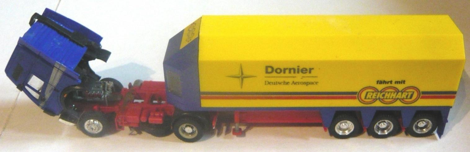 Bild 6: Herpa 1:87 2 LKW MAN F2000 Zugmaschine MB SK1850 Glastransporter