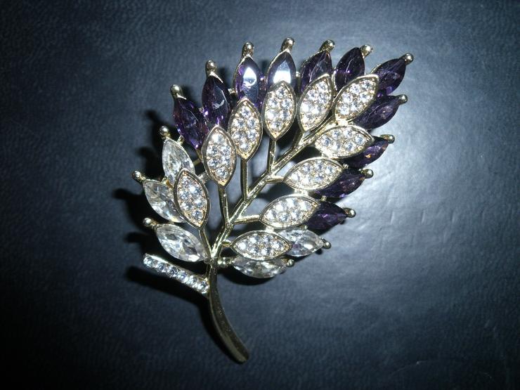 Bild 16: Konvolut Schmuck Silber 925, Gold 24 Kr , Ketten Ringe,Ohringe..Ca 75 Stück .