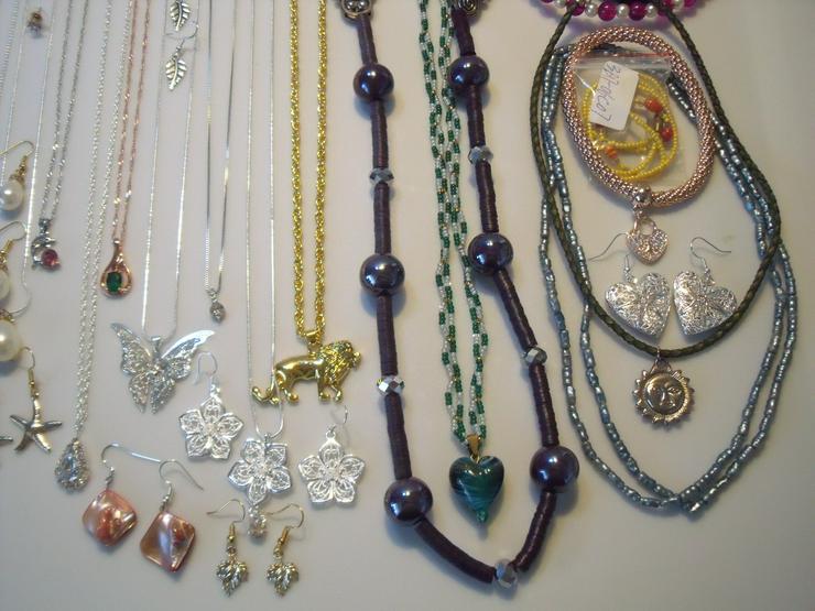Bild 12: Konvolut Schmuck Silber 925, Gold 24 Kr , Ketten Ringe,Ohringe..Ca 75 Stück .