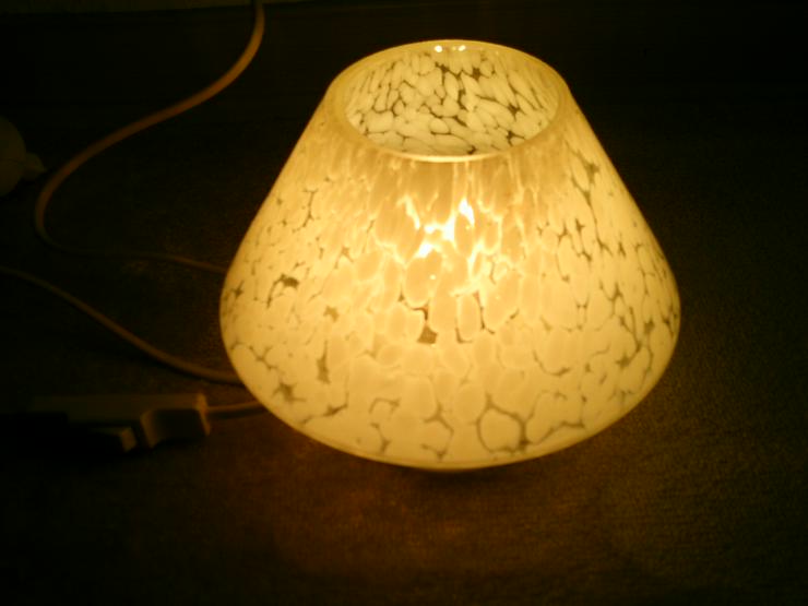 Bild 6: Kleine Tischlampe im Vintage-Stil 70er/80er Jahre