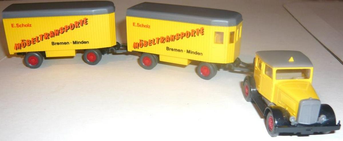 Bild 8: Wiking H0 Oldtimer MB L2500 Kofferzug Hanomag ST100 mit 2 Hänger