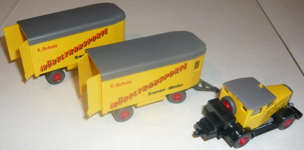 Bild 12: Wiking H0 Oldtimer MB L2500 Kofferzug Hanomag ST100 mit 2 Hänger