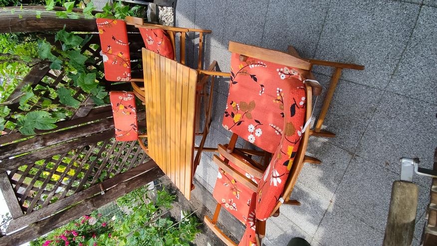 Bild 4: Terassen-Sitzgarnitur mit Tisch und 4 Stühle aus Buchenholz