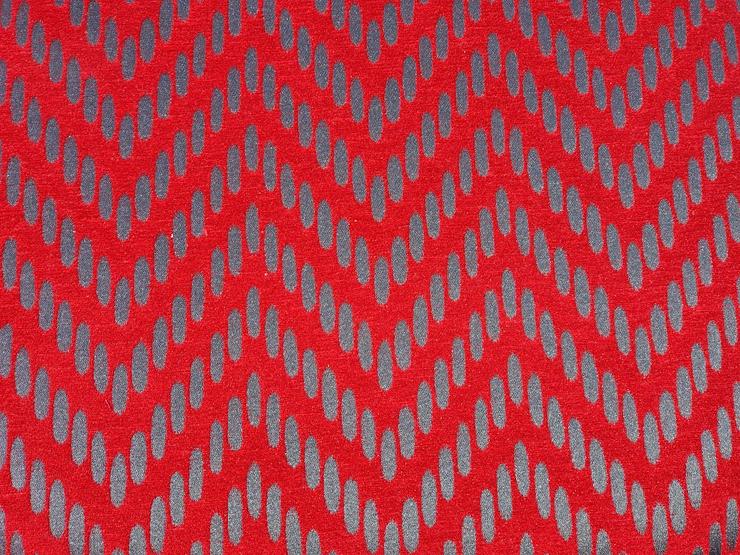 Bild 10: Klassischer Barhocker im Bauhaus-Stil