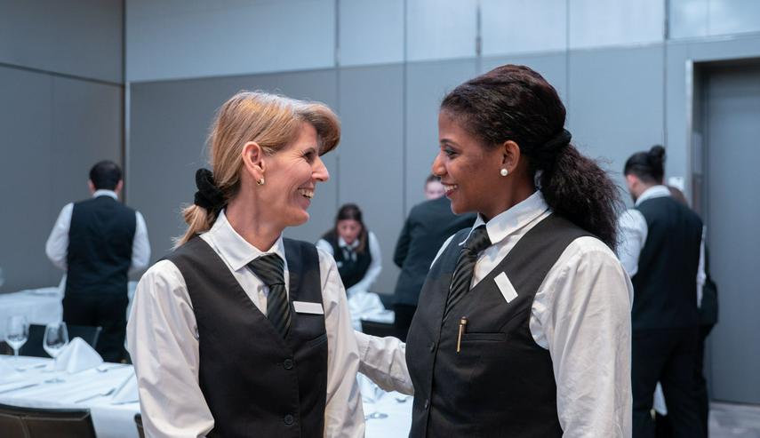 Erfahrene Servicekraft (m/w/d) – Teilzeit für die gehobene Gastronomie München
