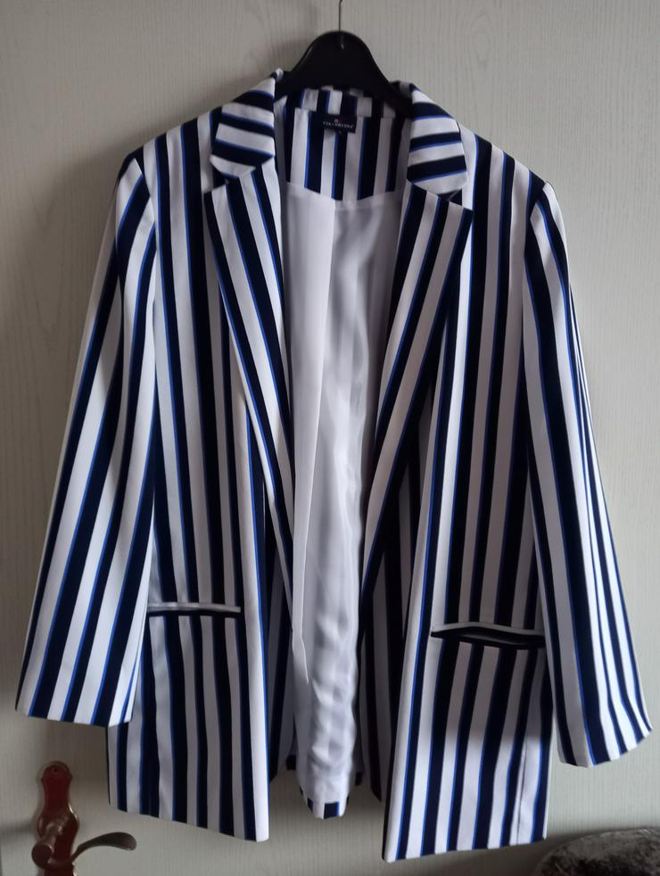 Bild 3: Viva Cortesa Damenblazer Gr. 48 | Blau-Weiß gestreift | Schulterpolster | Elegant & Zeitlos!