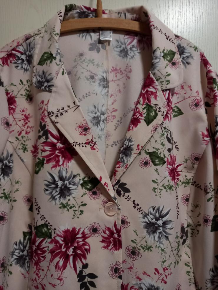 Bild 4: Eleganter Blumen-Blazer in Rosa – Größe 48 | Top Zustand | Femininer Look!
