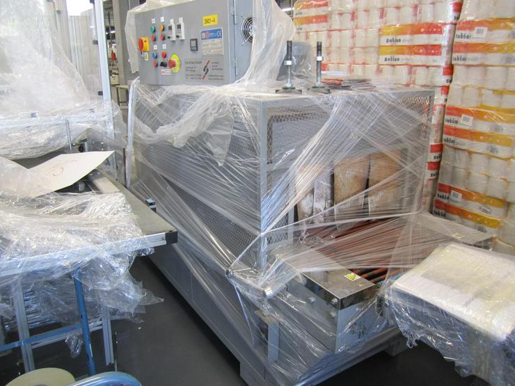 Bild 9: Verpackungsmaschine Folieranlage mit Schrumpftunell