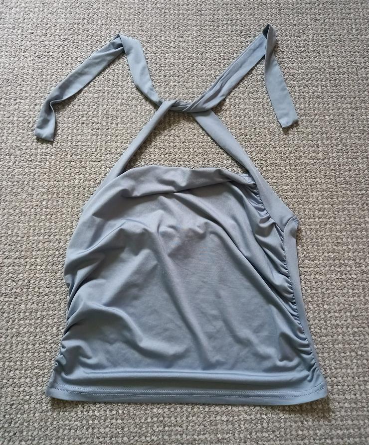 Damen Neckholder Top in stylischem Taubenblau – Größe L – Top Zustand