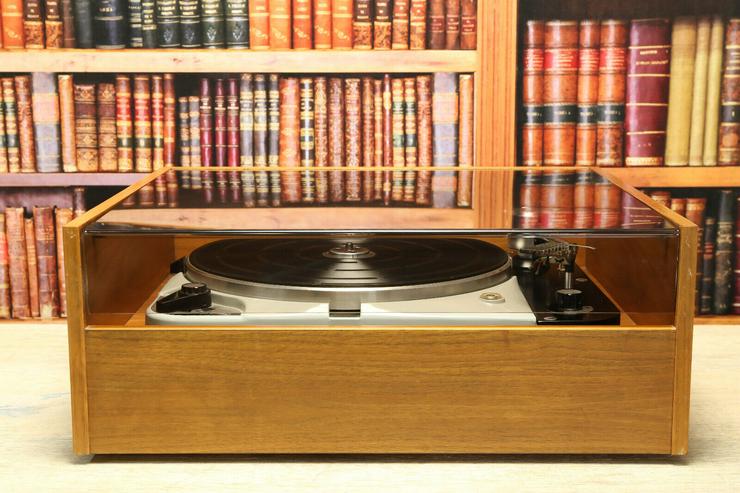 Bild 2: Thorens TD 124 MK II Plattenspieler im Case